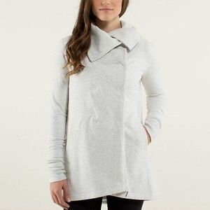 Lululemon Women Graditute Wrap Yoga Pullover Cardigan Sz 8